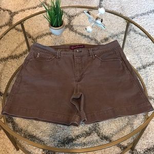 Gloria Vanderbilt Brown Denim Shorts Size 16